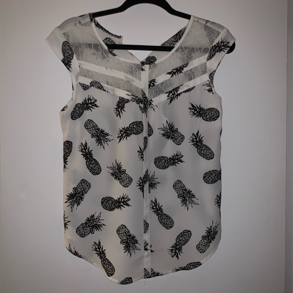 Candies medium white pineapple sheer blouse NWT